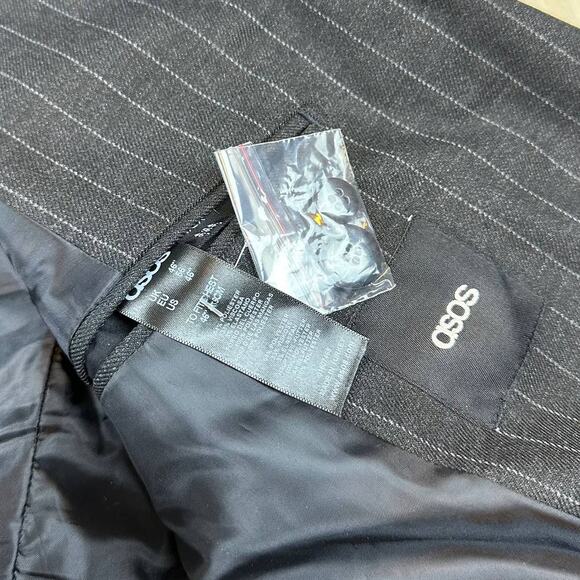 ASOS Classic Pinstripe Two Button Notched Lapel Lined Men's Blazer Jacket 46R - Picture 14 of 14